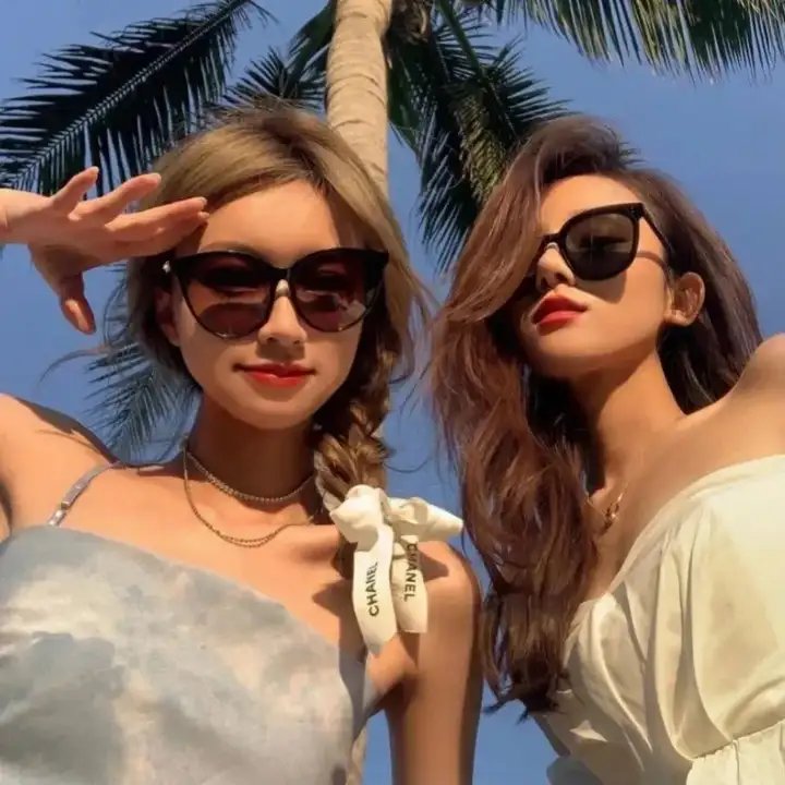 血彩封面