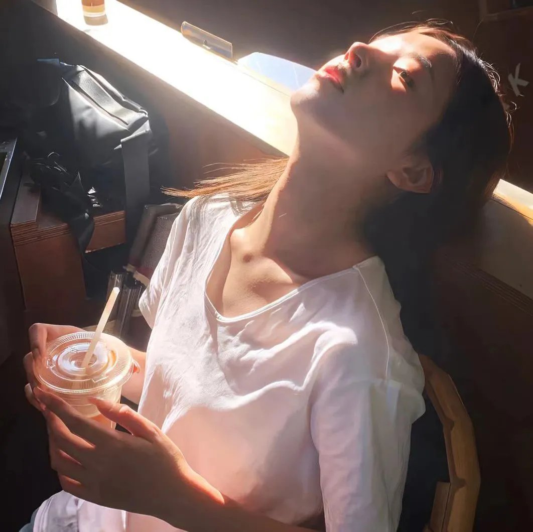 羞羞鬼封面